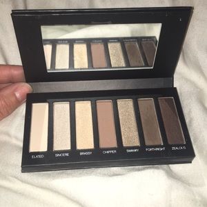 Youniques moodstruck addiction shadow palette 1